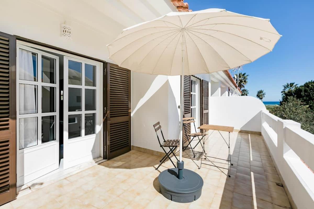 Beachfront Villa With Private Pool In Manta Rota Vila Nova de Cacela Exteriör bild
