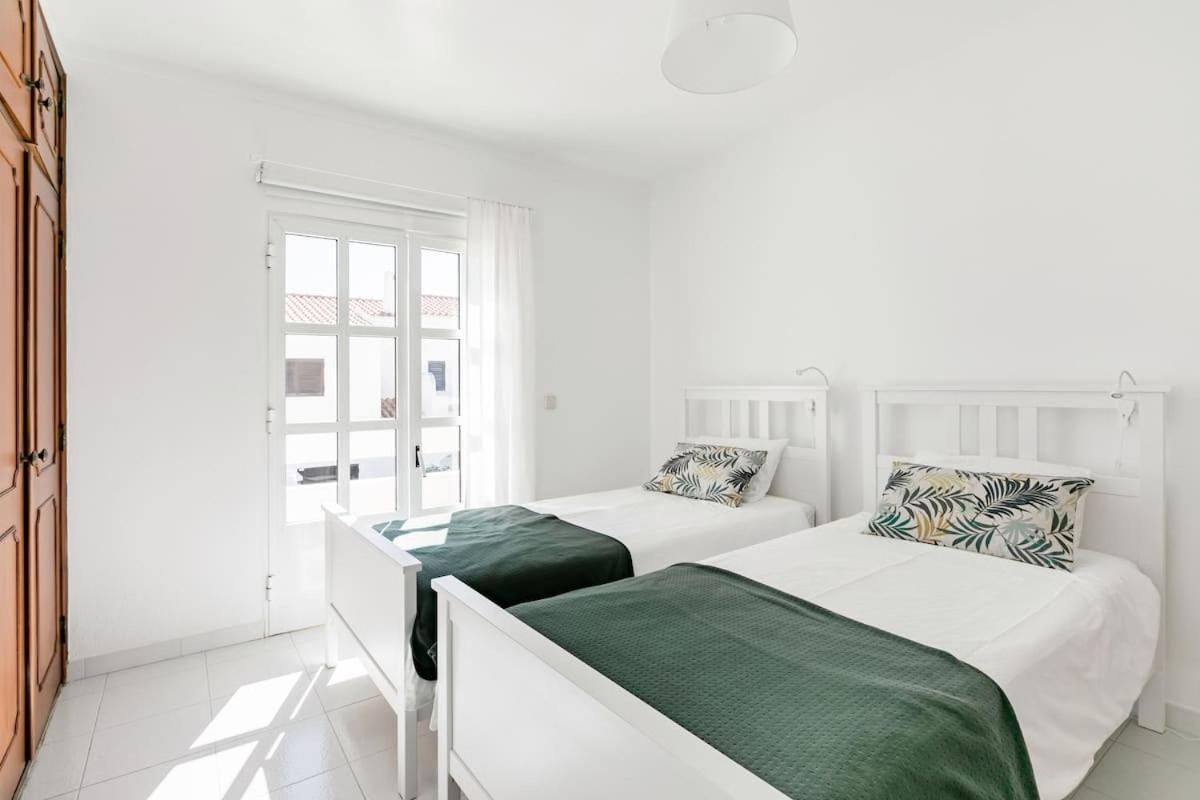 Beachfront Villa With Private Pool In Manta Rota Vila Nova de Cacela Exteriör bild